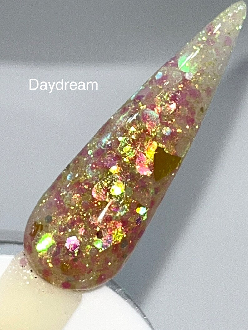 Daydream Glitter acrylic powder, best glitter acrylic powder, glitter acrylic powder for acrylic nails, glitter nail dip, glitter nail dipping powder, acrylic powder